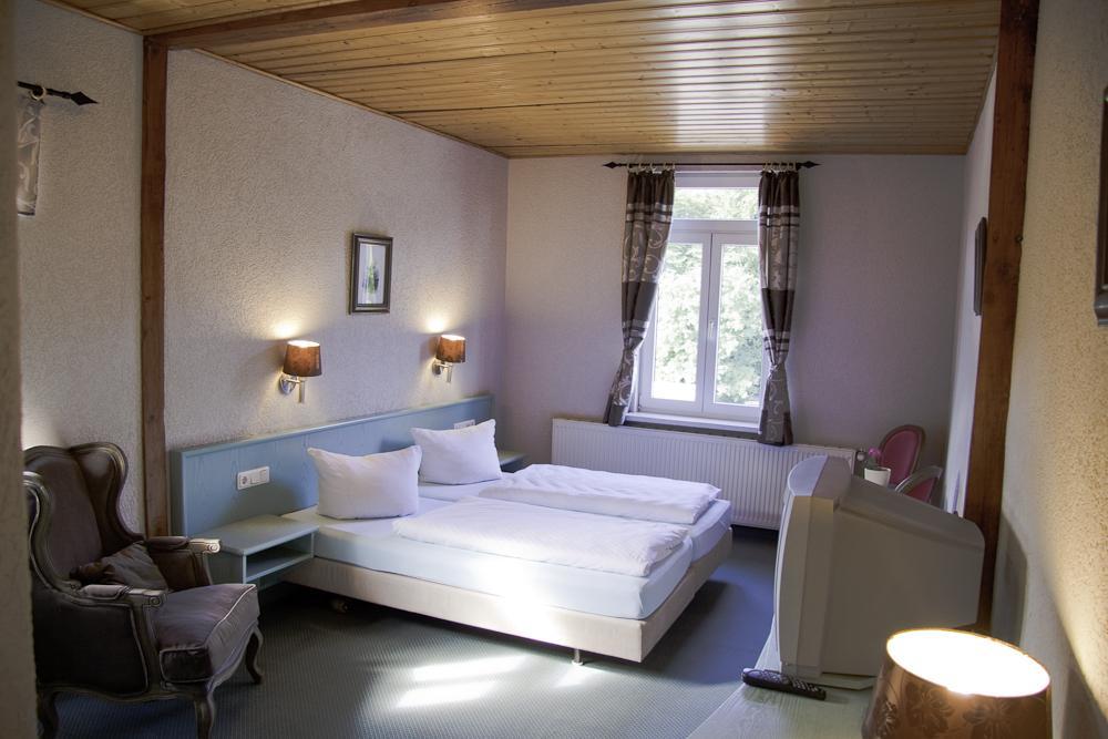Gasthof Schloss Hubertus แอร์ฟวร์ท ภายนอก รูปภาพ
